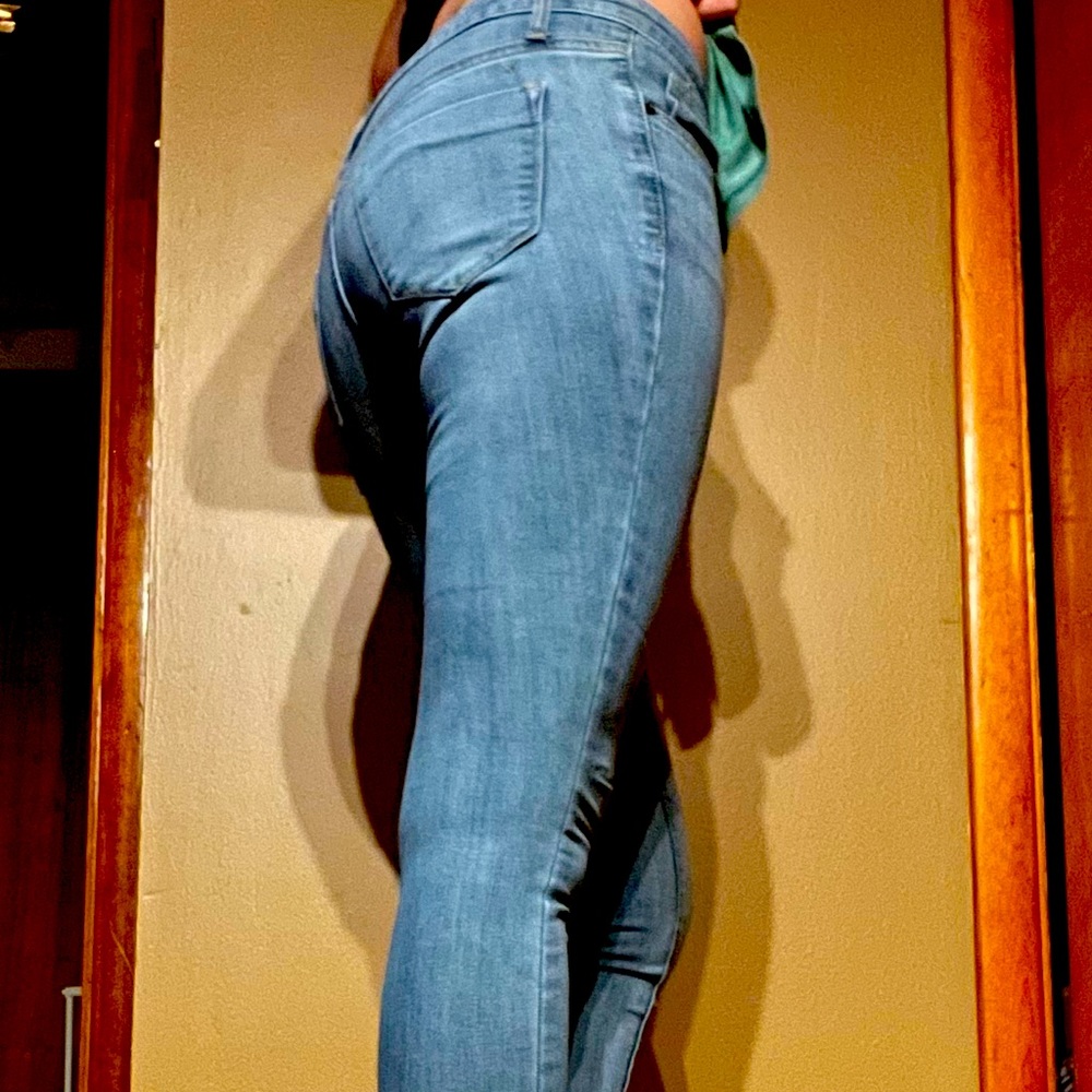 Light blue skinny jeans 4R/R by Mossimo Denim